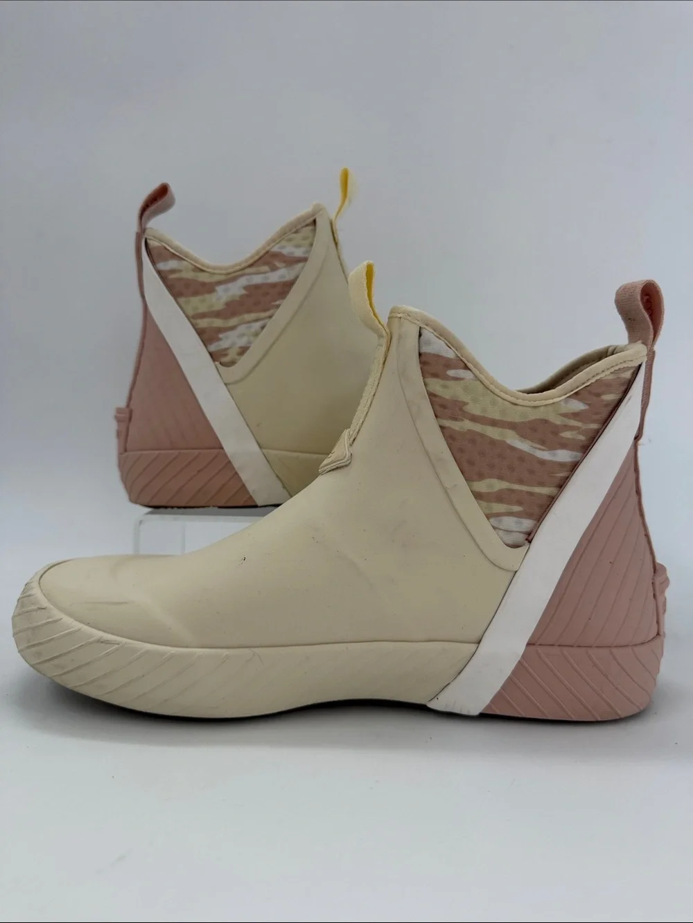 Sperry Womens Cream Chelsea Cutwater Deck Boot Size US 8.0M EU 39